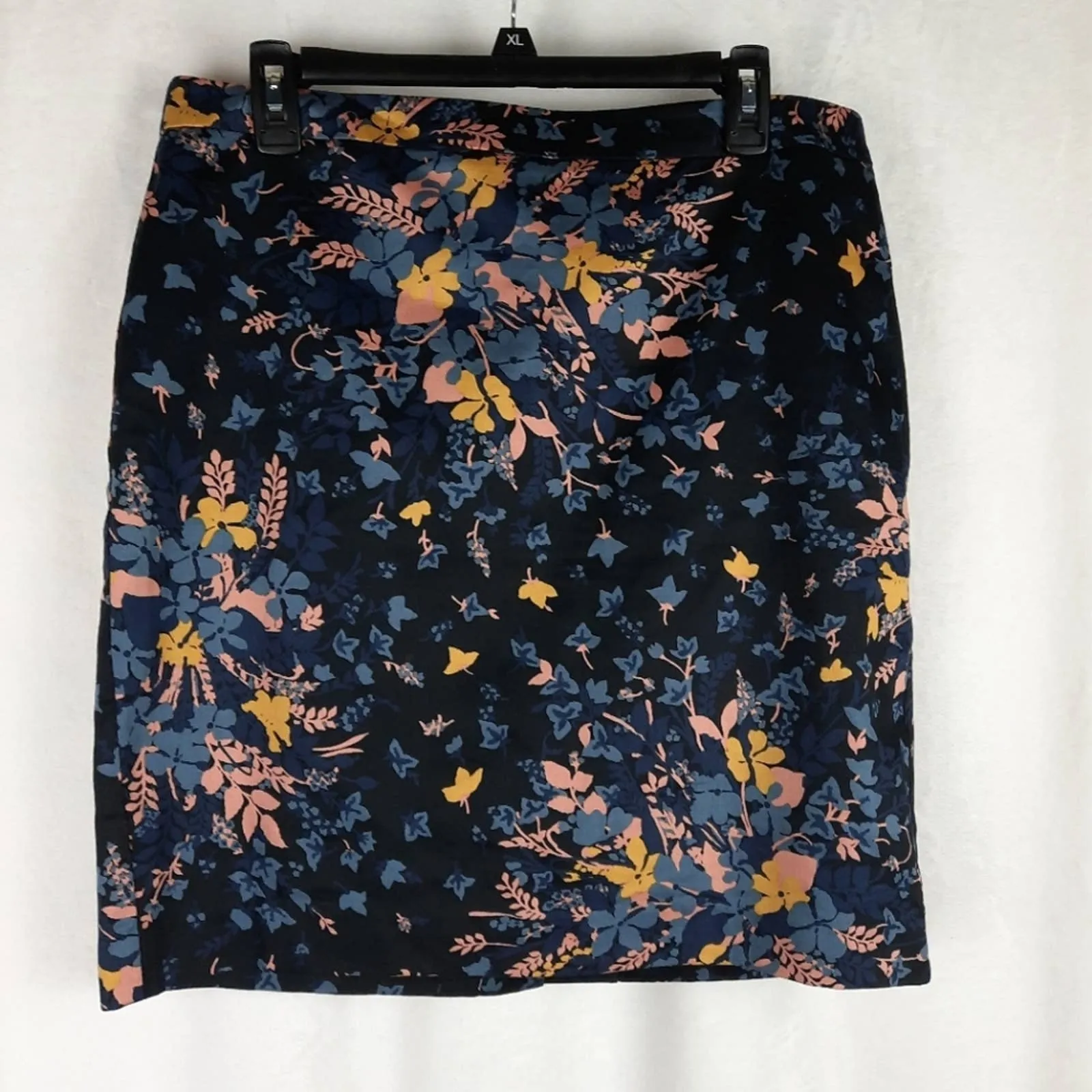 Ann Taylor Loft Floral Print skirt