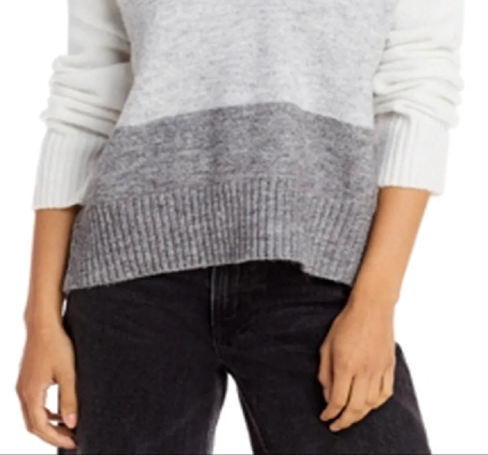 Aqua Women's Colorblock Knit Pullover Sweater Gray