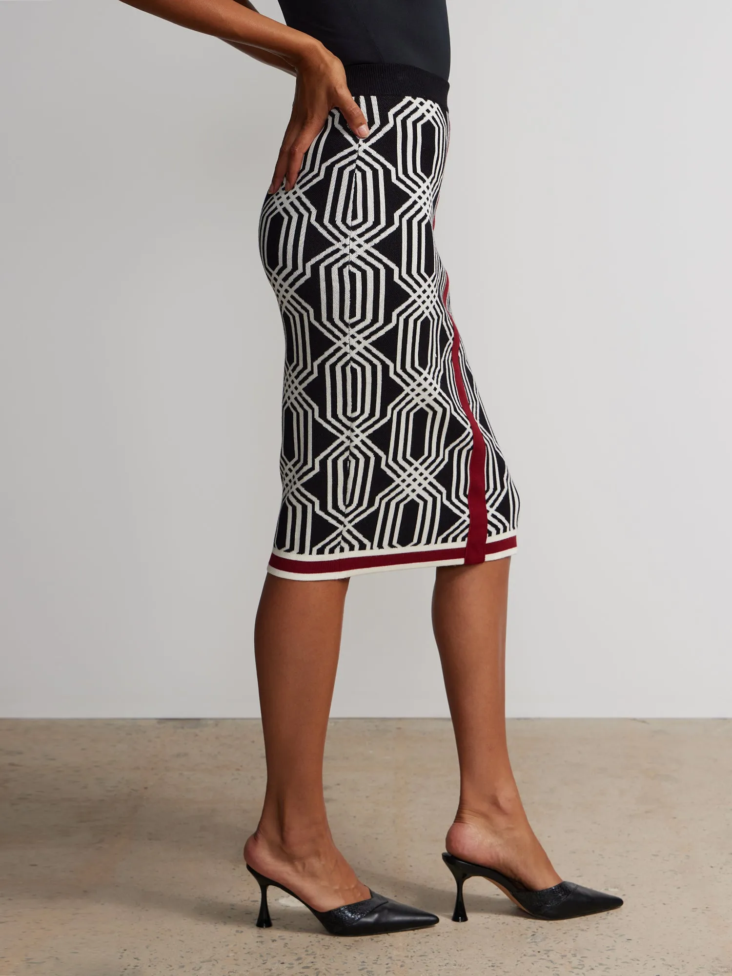 Geometric Print Pencil Skirt