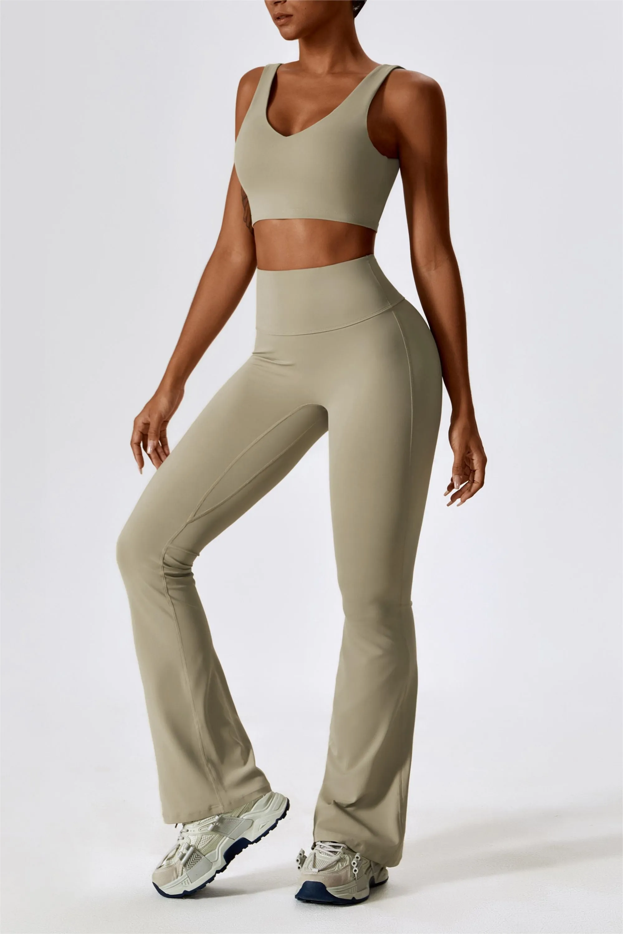 High-Rise Bootcut Flared Scrunch Bum Legging