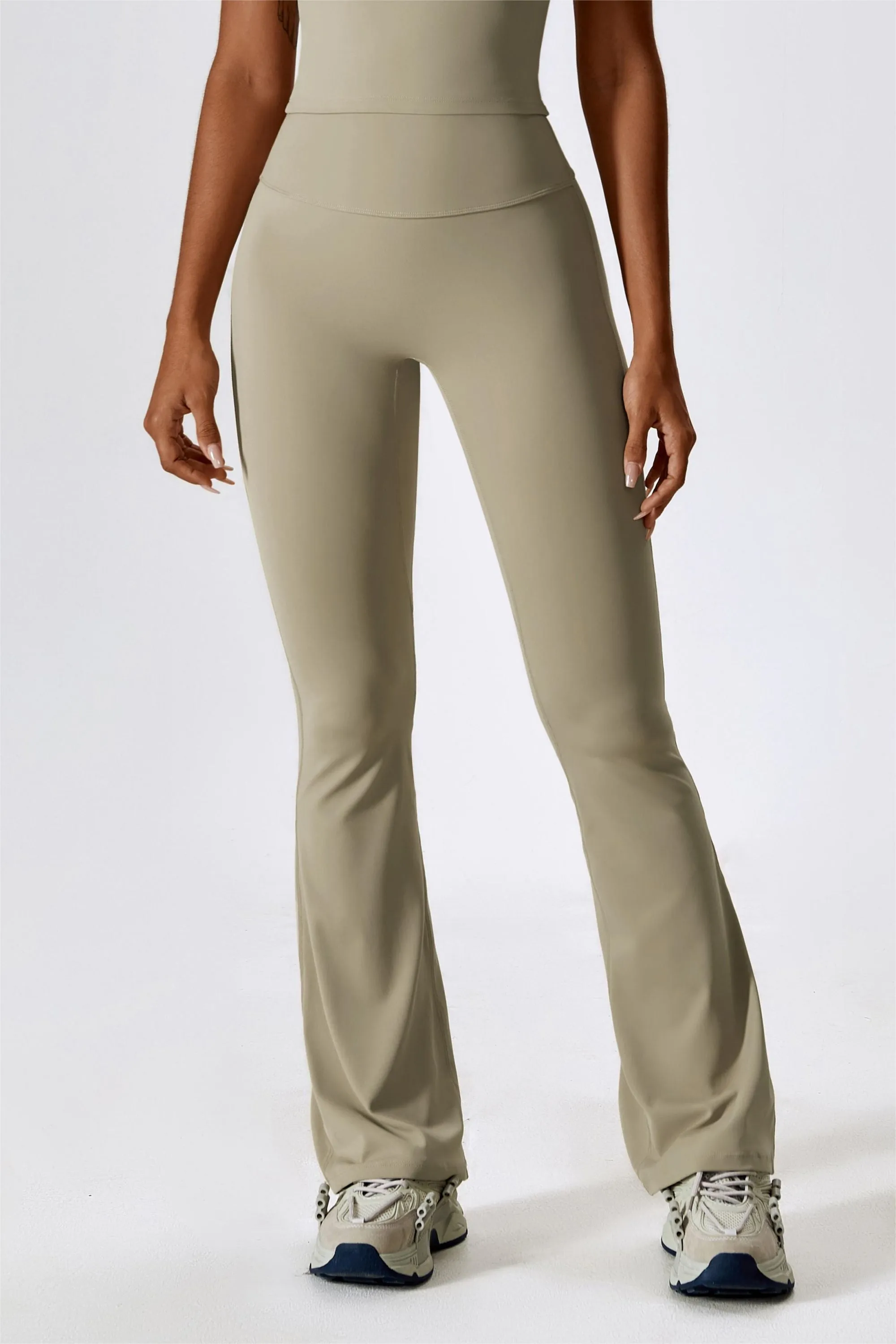 High-Rise Bootcut Flared Scrunch Bum Legging