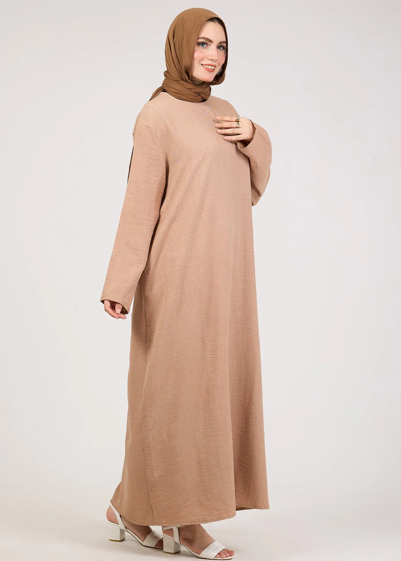 Khaki Kira loose slip dress with pockets in maxi length and with long sleeve