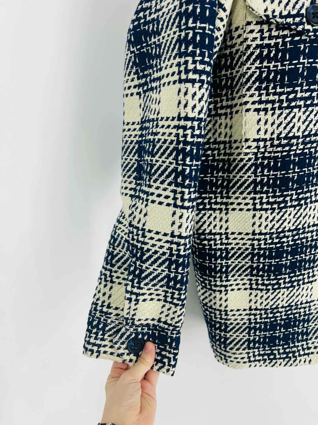 Outerknown Size L Ivory/Navy Plaid Designer Shacket