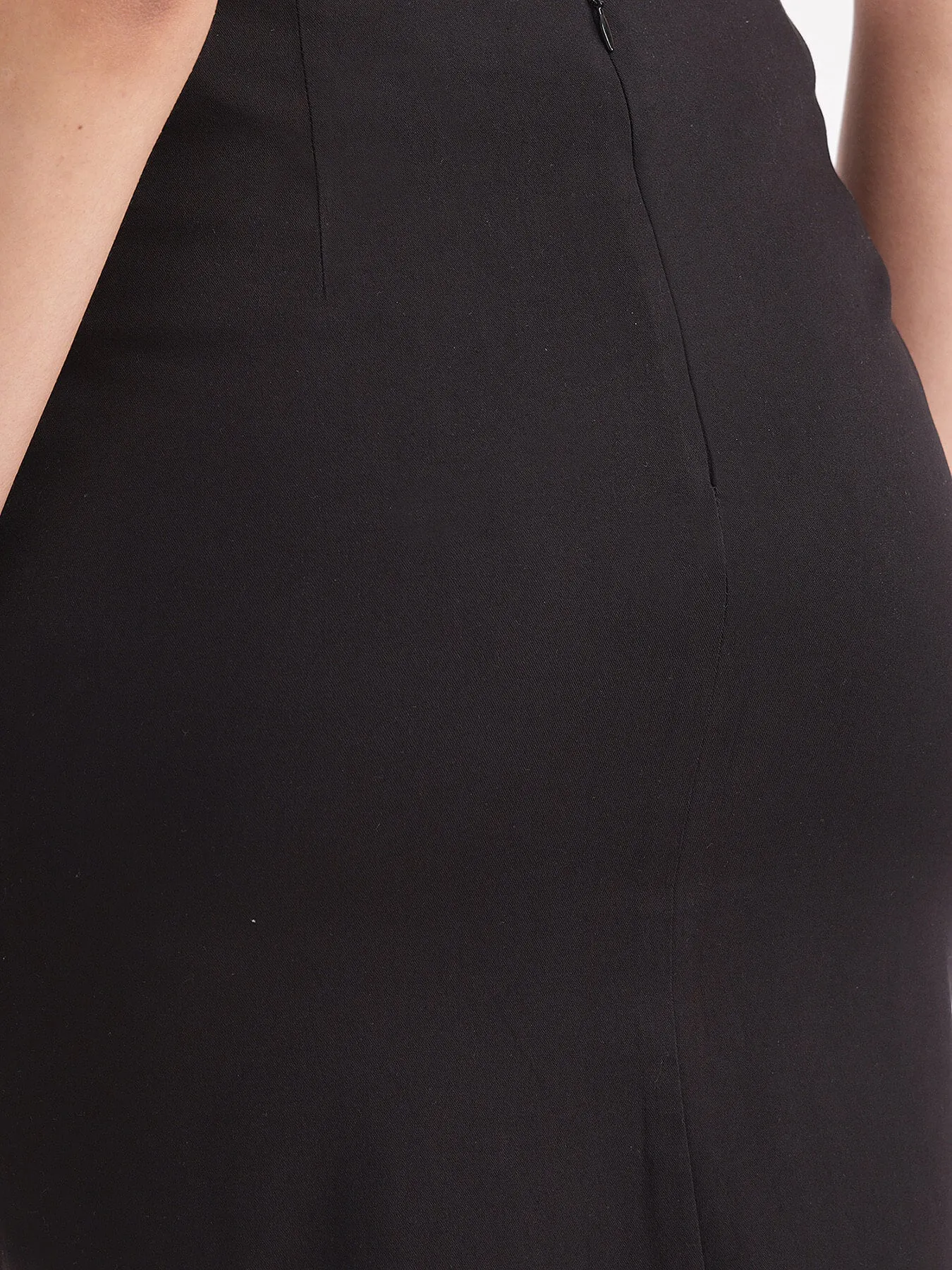 Stretchable Pencil Skirt - Black