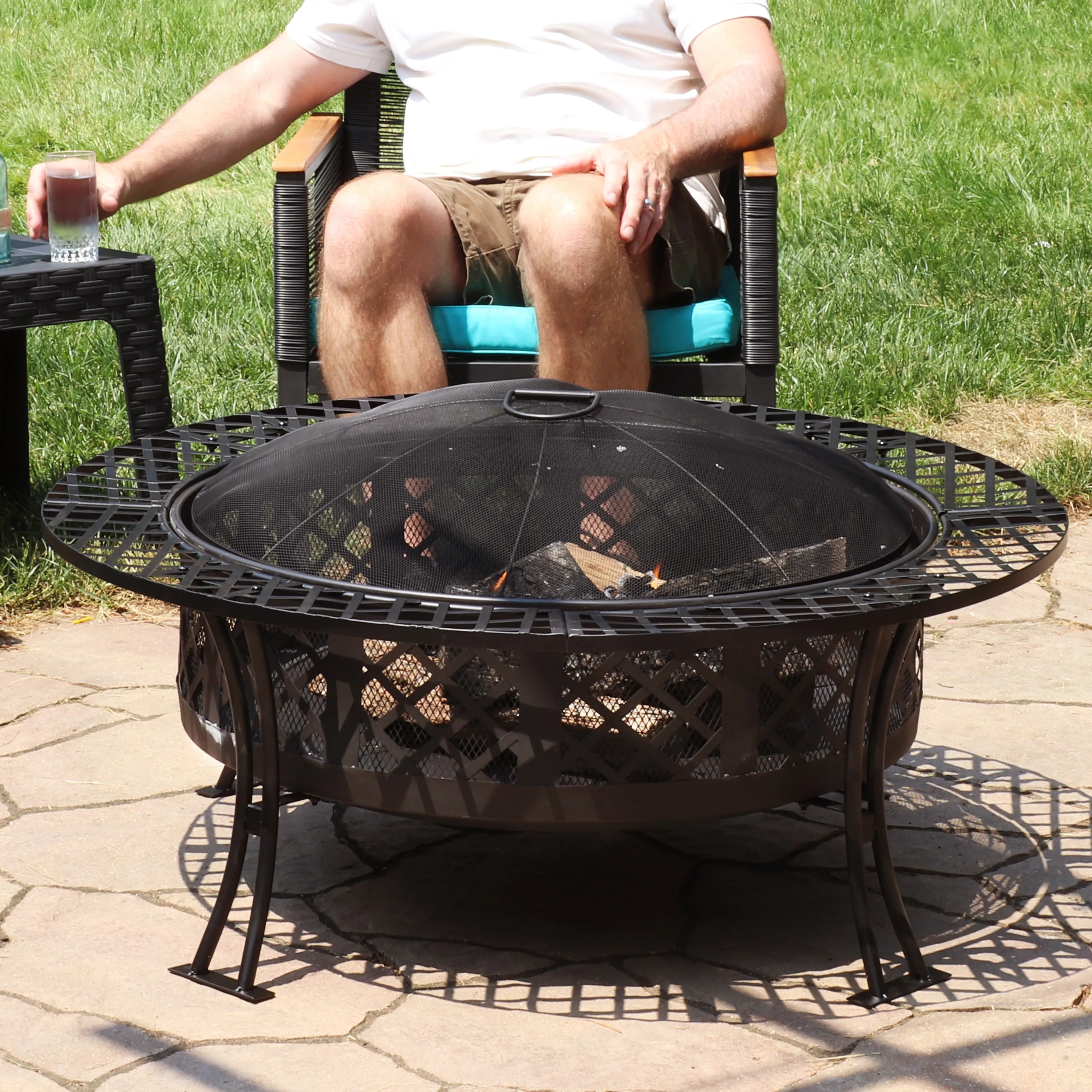 Sunnydaze 40" Diamond Weave Large Steel Fire Pit with Spark Screen